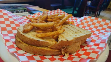 Ballard Brothers Seafood And Burgers — Restaurant Food And Dining Photo