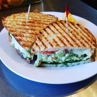 Blue Saucer cafe — Restaurant Food And Dining Photo