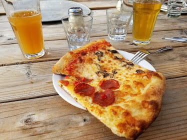 Frēlard Pizza Company