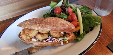 Ballard Annex Oyster House — Restaurant Food And Dining Photo