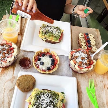 GreenLife Organic Bistro Brickell — Restaurant Food And Dining Photo