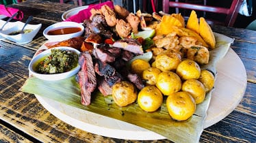 Bolivar Restaurant Bar — Restaurant Food And Dining Photo