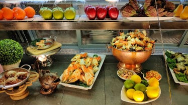 Joe's Stone Crab — Restaurant Food And Dining Photo