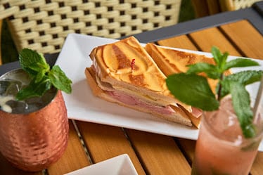 Latin Cafe 2000 - Brickell