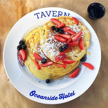 The Tavern — Restaurant Food And Dining Photo