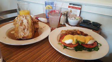 Sabrina's Cafe - University City
