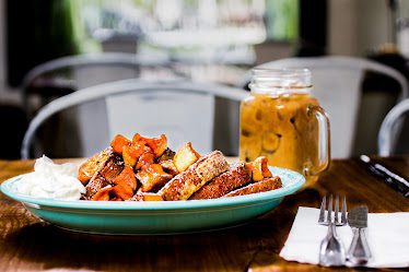 Luna Café & Provisions