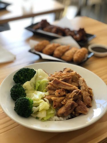 TD’S KITCHEN Asian Fusion & Bar