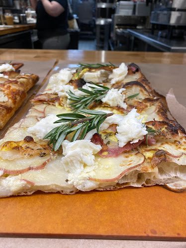 Citizen Pie Roman Cafe — Restaurant Food And Dining Photo