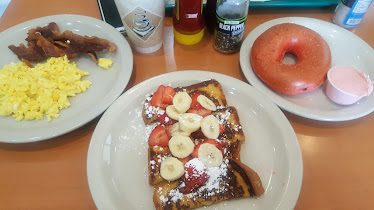Yogi's Deli and Grill