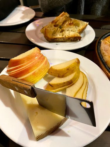 CRÚ Food & Wine Bar (The Shops at Clearfork - Fort Worth) — Restaurant Food And Dining Photo