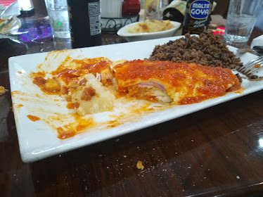 90 Millas Restaurante & Cafe