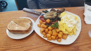 Grand Day Cafe