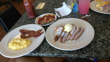 D'Cracked Egg — Restaurant Food And Dining Photo