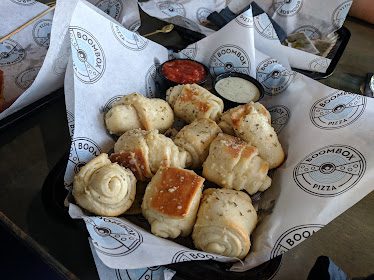 Boombox Pizza — Restaurant Food And Dining Photo