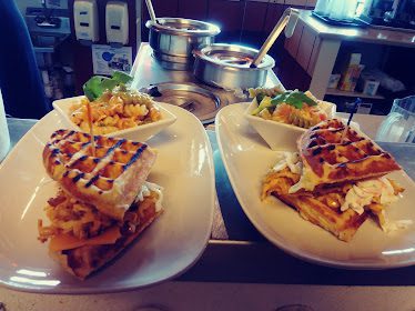 Lincoln Cafe