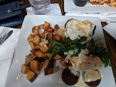 3 Monkeys Bar & Grill — Restaurant Food And Dining Photo
