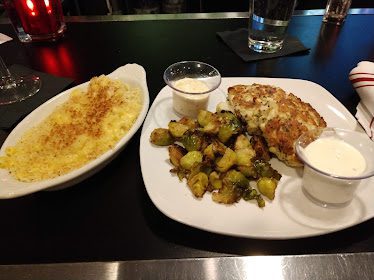 Max's Positive Vibe Café
