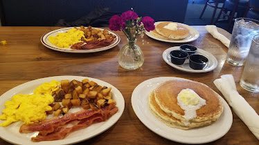 A2Z Cafe (Inside and patio dining or Carry-out to Curbside) — Restaurant Food And Dining Photo