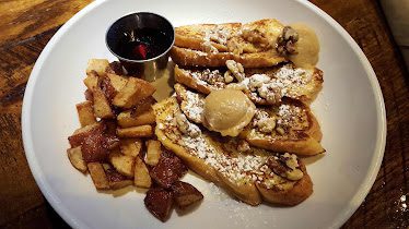 Delicia — Restaurant Food And Dining Photo