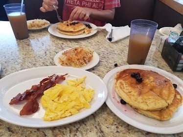 Charlie Browns Pancake & Steak House