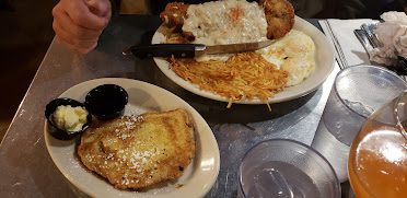 Goldy's Breakfast Bistro — Restaurant Food And Dining Photo