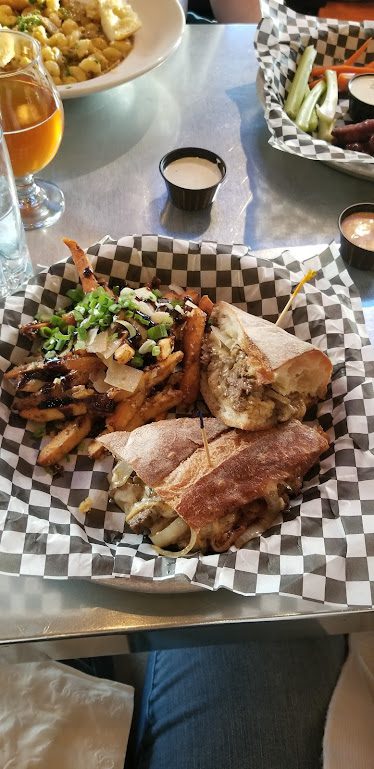 Edge Brewing Pub on 10th — Restaurant Food And Dining Photo
