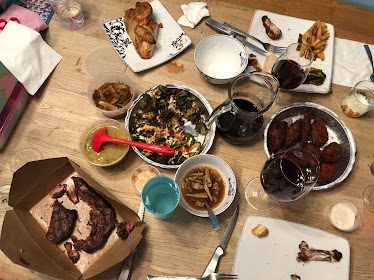 Beholder — Restaurant Food And Dining Photo
