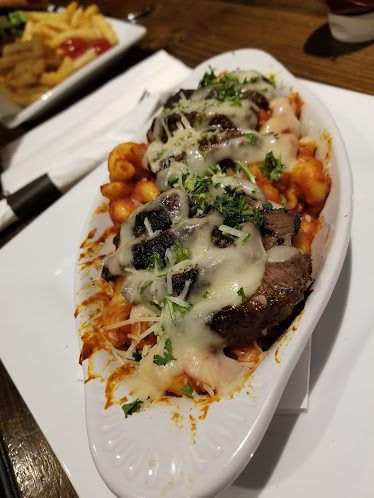 Globe Bar & Kitchen
