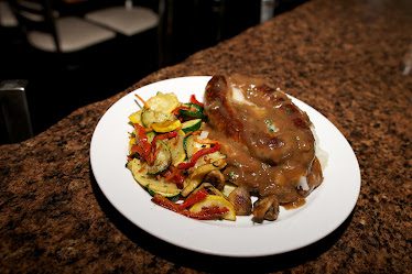 Poole's Public House - North — Restaurant Food And Dining Photo