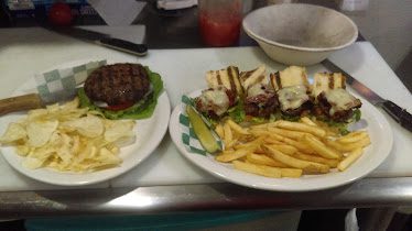 Art's — Restaurant Food And Dining Photo