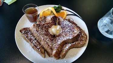 Cole's Bakery & Cafe — Restaurant Food And Dining Photo