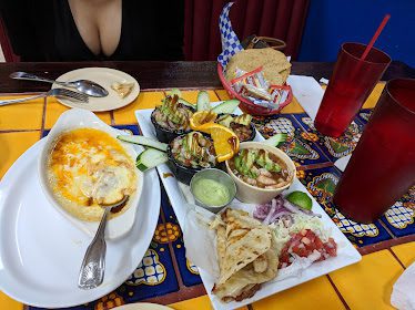 DEL PACIFICO Mexican & Seafood — Restaurant Food And Dining Photo