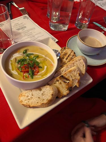 The Dressing Room: Bistro and Bar