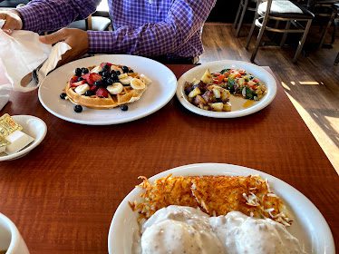 Grandpas grill & pub — Restaurant Food And Dining Photo