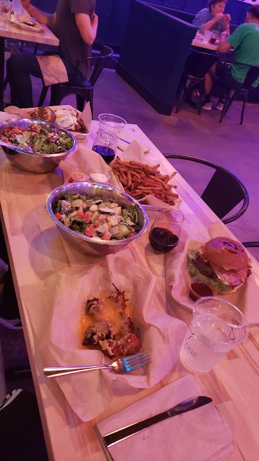 Bo & Vine Burger Bar — Restaurant Food And Dining Photo