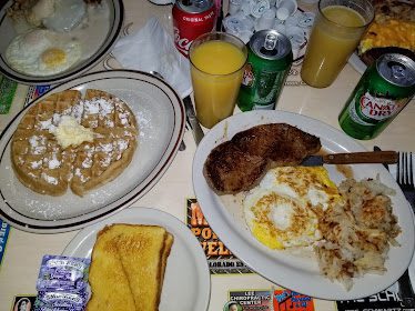 Lisa's Place — Restaurant Food And Dining Photo