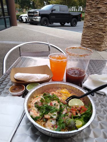 Mariscos Kikas — Restaurant Food And Dining Photo