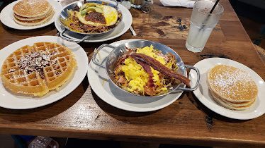 Starwood Cafe — Restaurant Food And Dining Photo