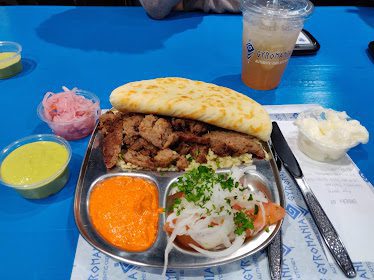 Gyromania — Restaurant Food And Dining Photo