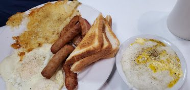 Empty Nest Cafe And Bar — Restaurant Food And Dining Photo