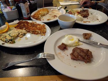 Mr. Mamas Breakfast And Lunch