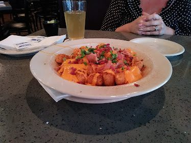 Vine Tavern & Eatery - Elliot & Rural