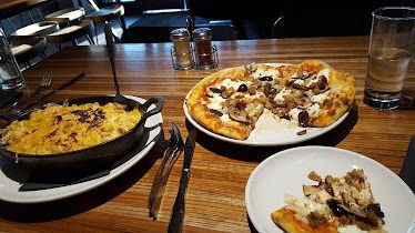 Gravity Taphouse Grille — Restaurant Food And Dining Photo