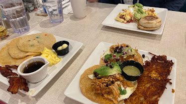 Anna's House - East Beltline — Restaurant Food And Dining Photo