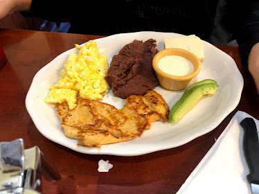 Sazon Centroamericano — Restaurant Food And Dining Photo