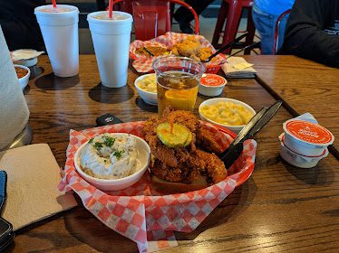 Hattie B’s Hot Chicken - Memphis, TN