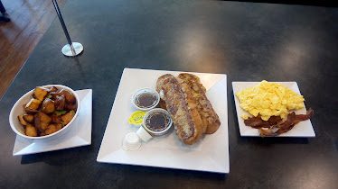 Gandolfo's Delicatessen — Restaurant Food And Dining Photo