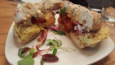 Raduno | Brick Oven & Barroom