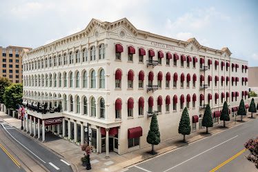 Capital Hotel — Restaurant Food And Dining Photo
